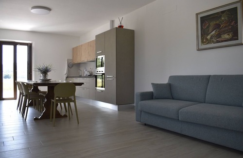 Serrungarina Apartment | Apartment in the Countryside, in quiet area with outdoor garden