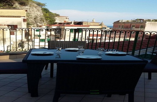 Cetara Apartment | Apartment in the heart of Cetara sea view