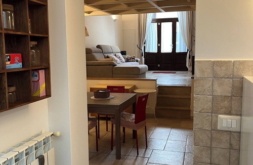 Mola di Bari Apartment | Apartment in the center a stone's throw from the seafront
