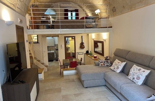Mola di Bari Apartment | Apartment in the center a stone's throw from the seafront