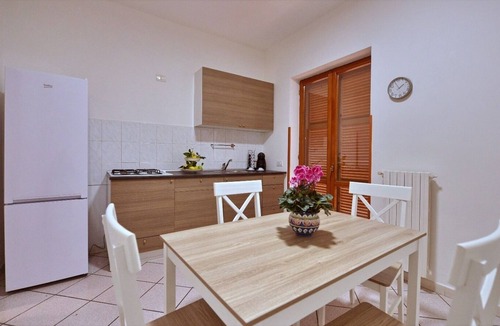 Cava de' Tirreni Apartment | Apartment in villa with swimming pool