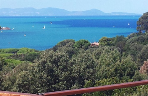 Punta Ala Villa | Apartment in villa with panorama on the gulf of Punta Ala