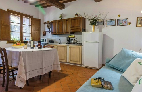 Casamaggiore Apartment | Apartment with views of Lake Trasimeno