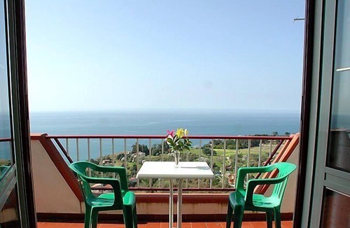 Coccorino Apartment | Apartment Gaetano in Santa Maria di Ricadi - 4 persons, 2 bedrooms