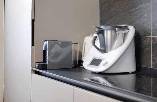 Gignod Apartment | Apartment 'Karen The Ski House' with Mountain View, Shared Garden and Wi-Fi