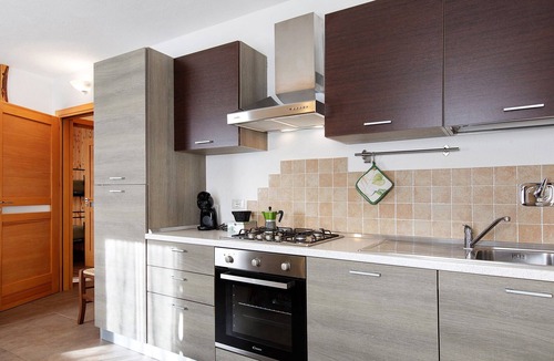 Bionaz Apartment | Apartment 'L'Achillea' with Lake View and Wi-Fi