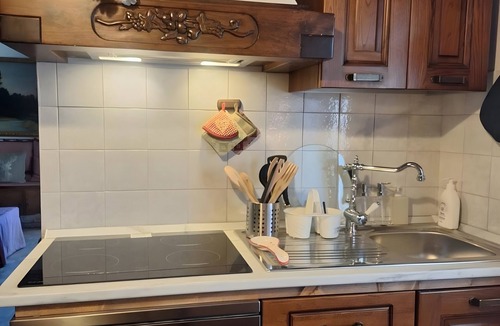 Santa Fiora Apartment | Apartment 'La Casa Di Falstaff' with Mountain View, Balcony and Wi-Fi