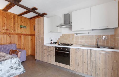 Bionaz Apartment | Apartment 'La Viola' with Lake View and Wi-Fi