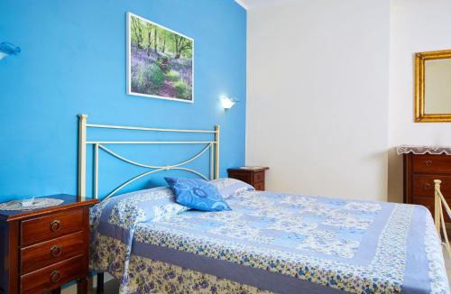 Giungano Apartment | Apartment LandHausFelicia - Tulipano by Interhome