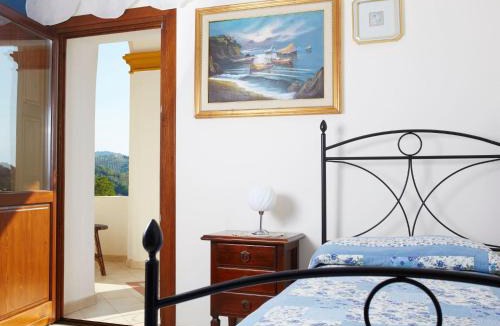 Giungano Apartment | Apartment LandHausFelicia - Tulipano by Interhome