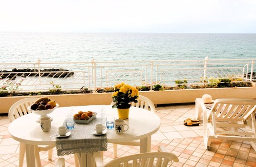 Pizzo Apartment | Apartment 'Laura by Interhome