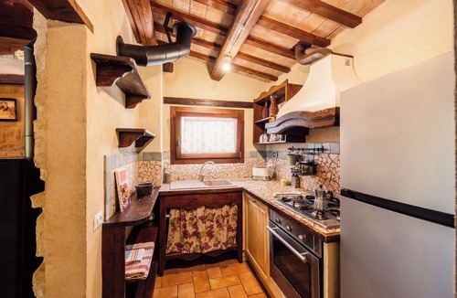 Mondavio House | Apartment "Le Rose" - Agriturismo Borgo la Rovere