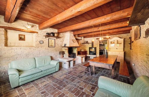 Mondavio House | Apartment "Le Rose" - Agriturismo Borgo la Rovere