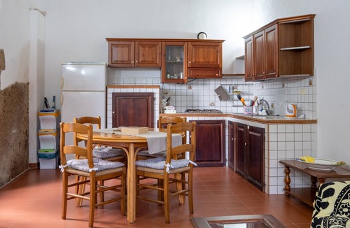 Pitigliano House | Apartment 'Loft Orsini' with Private Garden