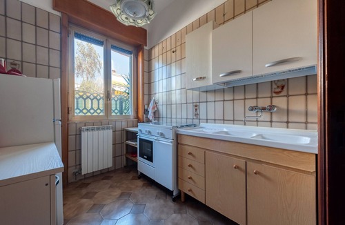 Torre Lapillo Apartment | Apartment 'Lucia' with Sea View, Private Terrace and Air Conditioning