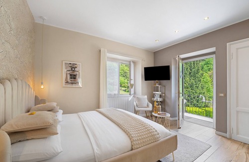 Bee Apartment | Apartment 'Ma Michelle' with Shared Garden, Balcony and Wi-Fi