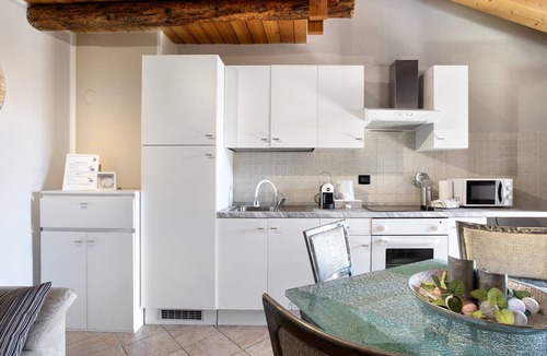 Pollein Apartment | Apartment 'Maison Bebe Mont Emilius' with Mountain View, Private Terrace & Wi-Fi