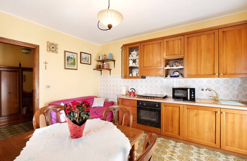 Saint Maurice Apartment | Apartment 'Maison Blanchet' with Mountain View and Balcony