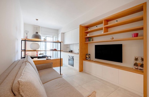 Polignano a Mare Apartment | Apartment 'Marina' with Sea View, Wi-Fi and Air Conditioning