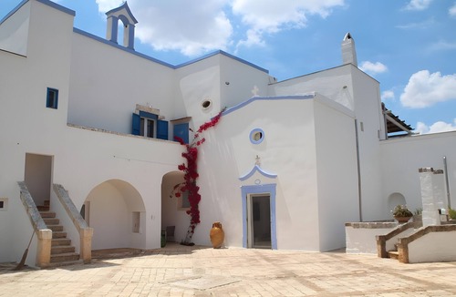 Polignano a Mare Apartment | Apartment 'Masseria San Martino - 5' with Shared Pool, Wi-Fi and Air Conditioning