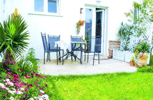 Ogliastro Cilento Apartment | Apartment mit privatem Garten- Meerblick und Gemeinschaftspool by Interhome