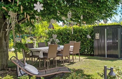 Bee Apartment | Apartment 'Mon Brayan' with Shared Garden and Wi-Fi