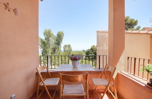 Capo D'arco Apartment | Apartment 'Mono Capo D'Arco Agrumeto' with Sea View, Shared Pool and Balcony