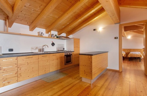 Mongnod Apartment | Apartment 'Monte Bianco' with Mountain View, Shared Terrace and Wi-Fi