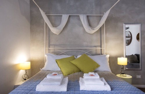 Rione III Colonna Apartment | Apartment near Trevi Fountain