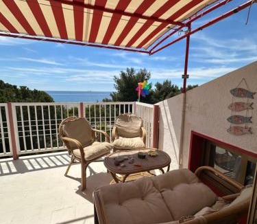 San Lorenzo Apartment | {[Apartment On The Sea +Terrace]} Dan's house