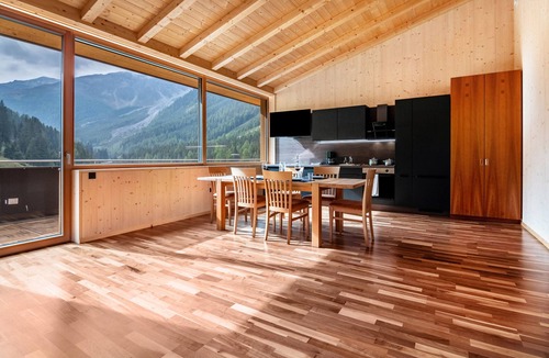 Stelvio Apartment | Apartment 'Rumwaldhof Enzian' with Mountain View, Shared Terrace and Wi-Fi