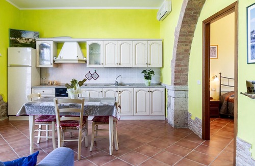 Magliano in Toscana Apartment | Apartment 'Stalla' with Shared Garden, Wi-Fi and Air Conditioning
