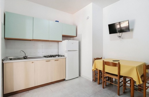 Scialara Apartment | Apartment 'Sabbia D'oro' with Shared Pool and Wi-Fi