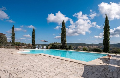 Manciano Apartment | Apartment 'Salvia' with Shared Pool, Wi-Fi and Air Conditioning