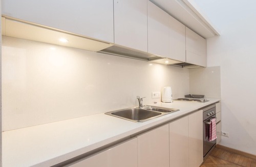 Rione III Colonna Apartment | Apartment Sistina Enchanting One Bedroom B