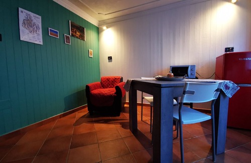 Fontanile Apartment | Apartment 'Small House Monferrato' with Wi-Fi
