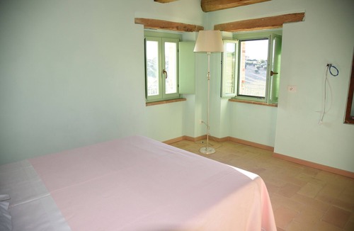 Grottazzolina House | Apartment Ulivo located at a farmhouse surrounded by nature