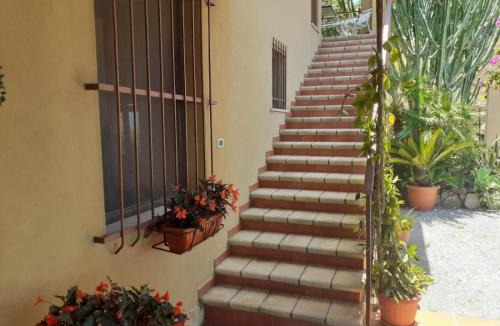 Marina di Zambrone Apartment | Apartment Villa Panorama Wohnung in privater Villa by Interhome
