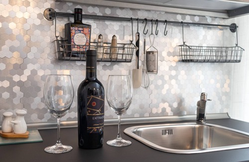 Municipio 2 Apartment | Apartment 'Vincotto's Home Garden' with Private Terrace, Wi-Fi and Air Conditioning