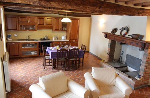 Pergine Valdarno House | Apartment VIOLA with pool, private garden and big terrace