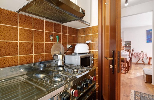 Entreves Apartment | Apartment 'Vista Monte Bianco' with Mountain View and Private Garden