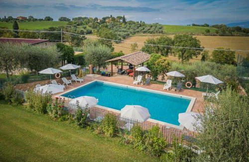 Castiglione del Lago Apartment | Apartment With Views Of Lake Trasimeno