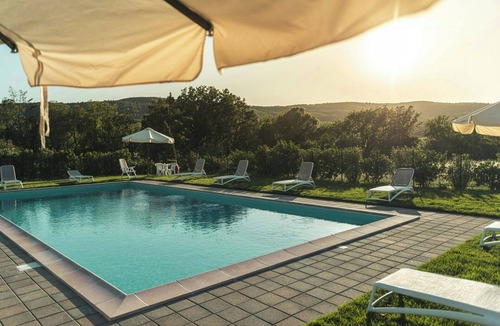 Massa Marittima Apartment | Apartment with private terrace in Maremma