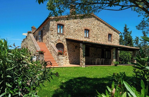Massa Marittima Apartment | Apartment with private terrace in Maremma