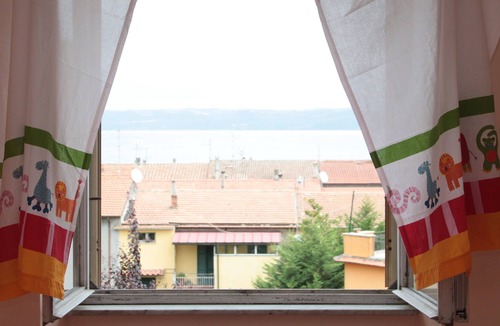 Marta Apartment | apartment with lake view