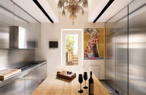 Rione VI Parione Apartment | Apartment With Most Iconic Square View In The World On Campo De Fiori