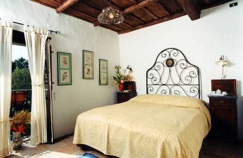 Viterbo House | Apartment with pool in Viterbo
