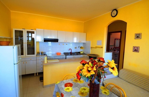 Santa Domenica Apartment | Apartment with sea view, parking space and free wi fi! (n ° 7)