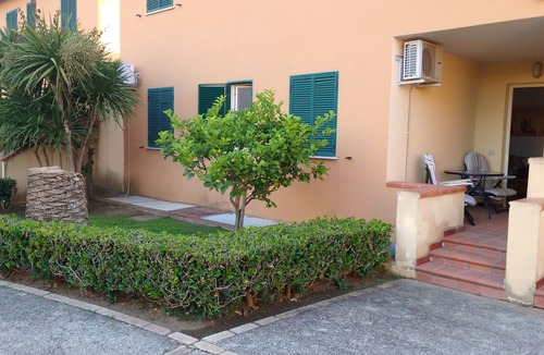Parghelia Apartment | Apartment with stunning views overlooking Tropea with fantastic pool