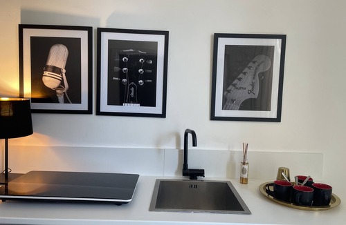 Rome City Centre Apartment | Apartment with terrace between Termini Station and Opera House
